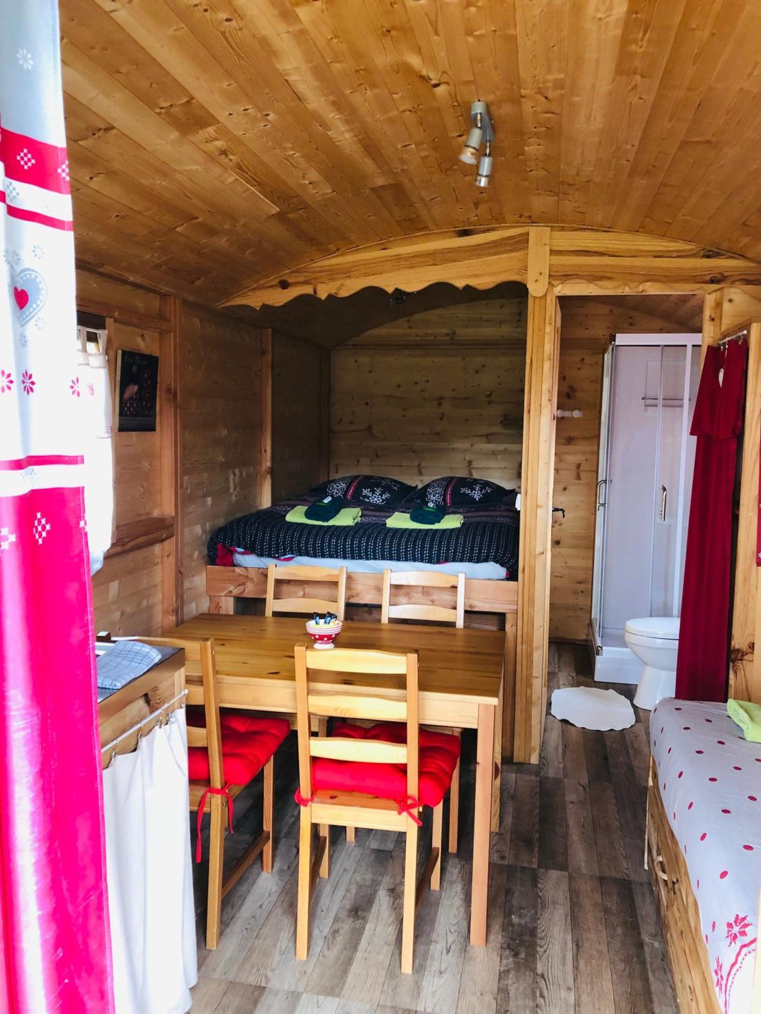 Camping Camping, De Plein Air Les Cariamas 3*