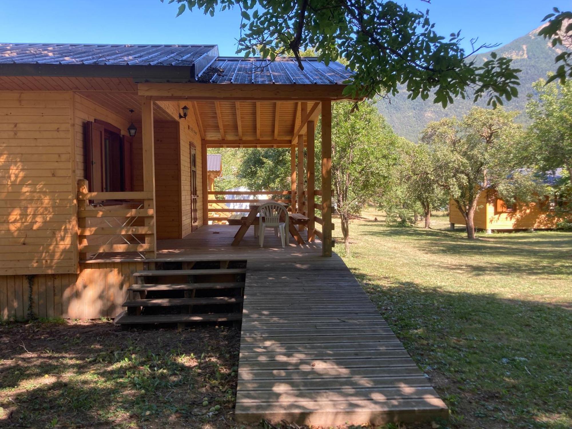 Camping, De Plein Air Les Cariamas 3* Chateauroux-les-Alpes