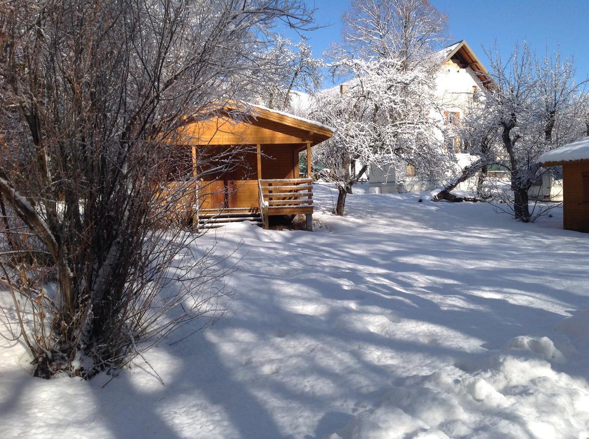 Camping, De Plein Air Les Cariamas Camping Chateauroux-les-Alpes
