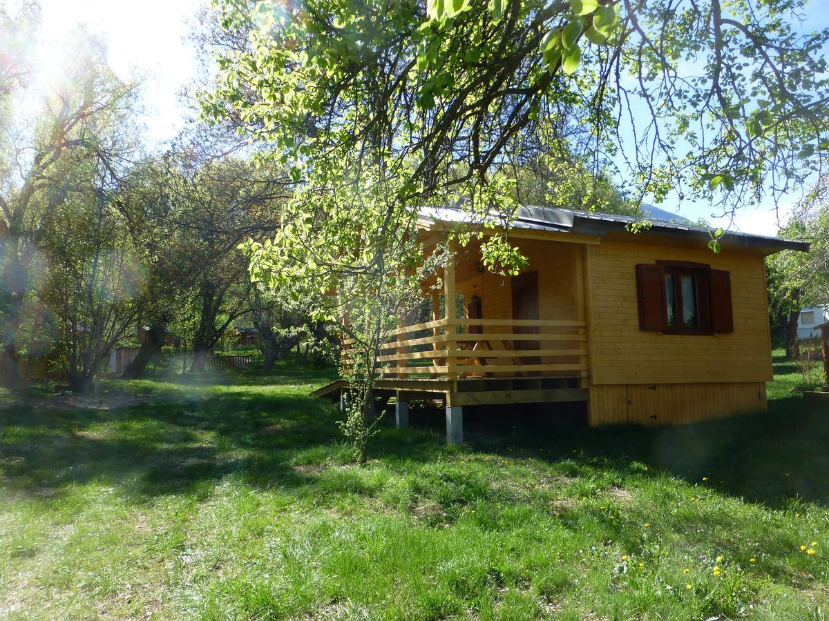Camping, De Plein Air Les Cariamas Chateauroux-les-Alpes